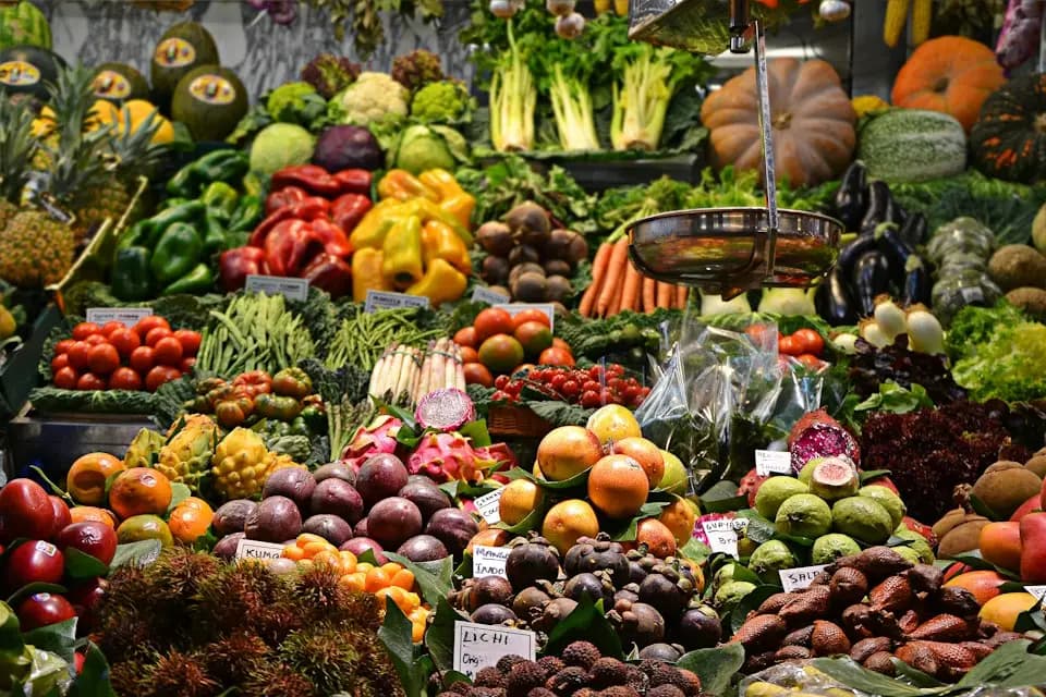 Étal de fruits et légumes